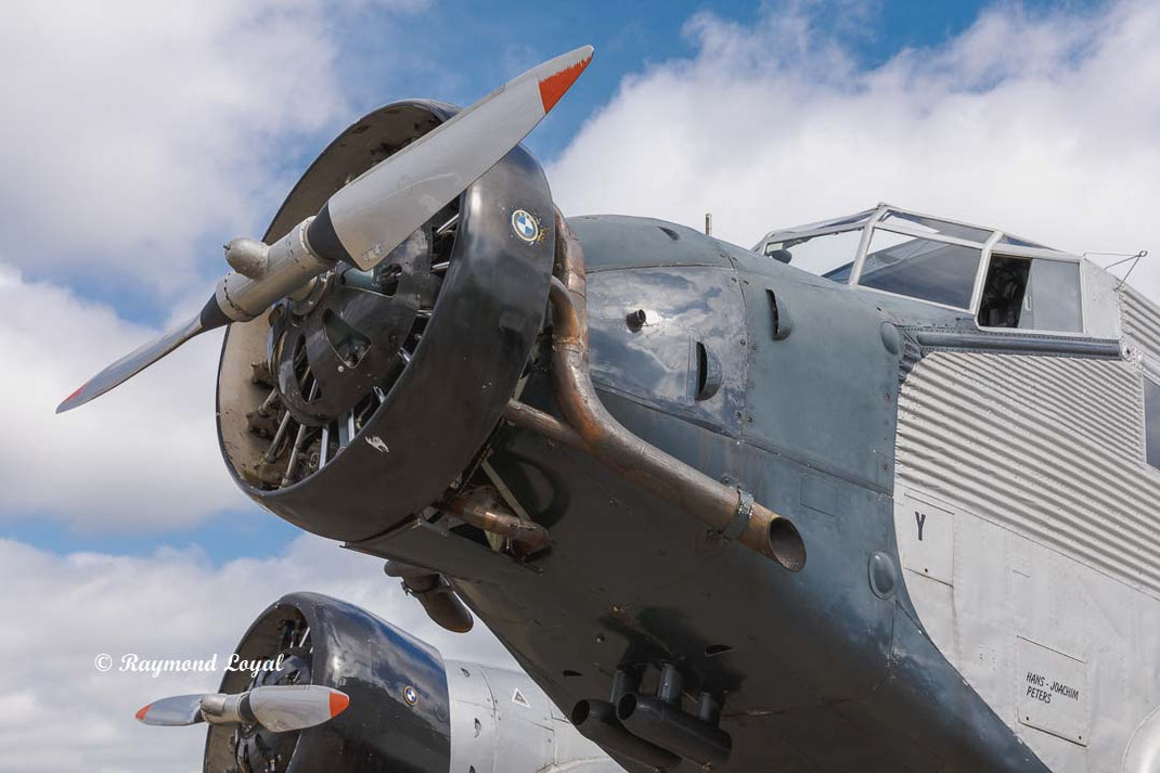 vintage junkers ju 52 aeroplane