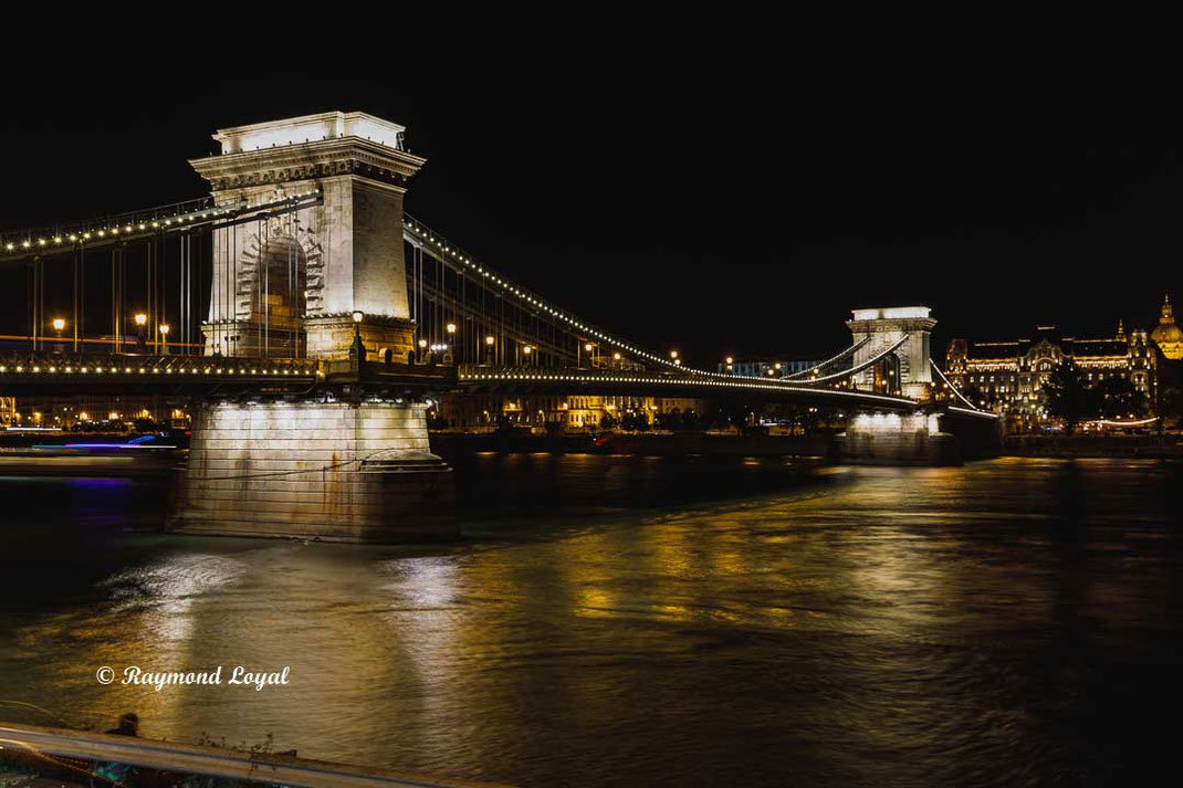 budapest chain bridge