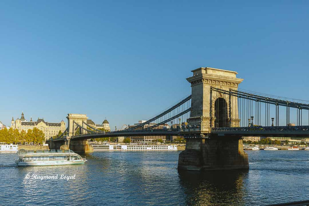 budapest chain bridge