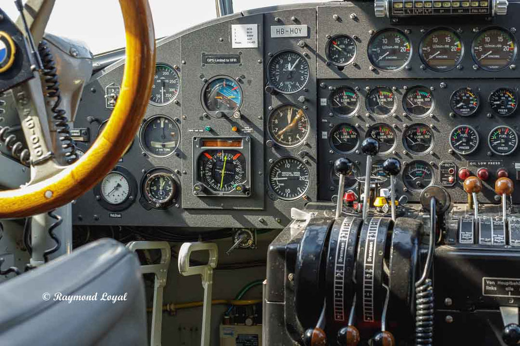 junkers ju 52 cockpit