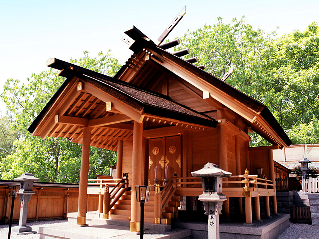 庚申塚龍王神祖神様　お社