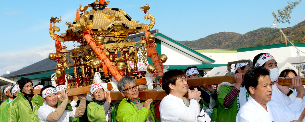 年末感謝例祭お迎えみこし巡行