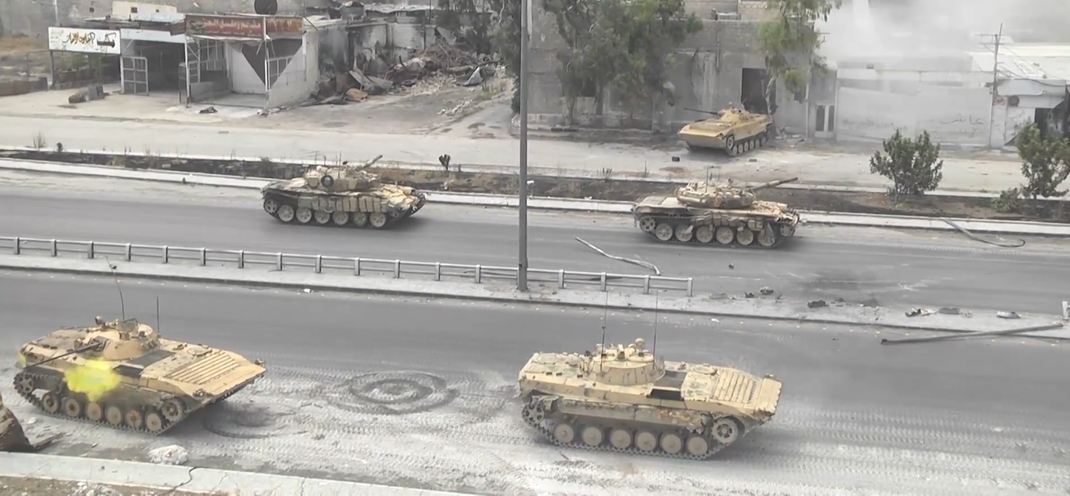 Ces BMP-2 servent d'escorte aux T-72 pour maximiser leur efficacité