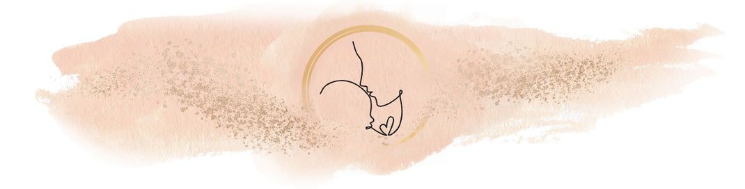 Strich-Grafik einer Mutter, die ihr Baby küsst