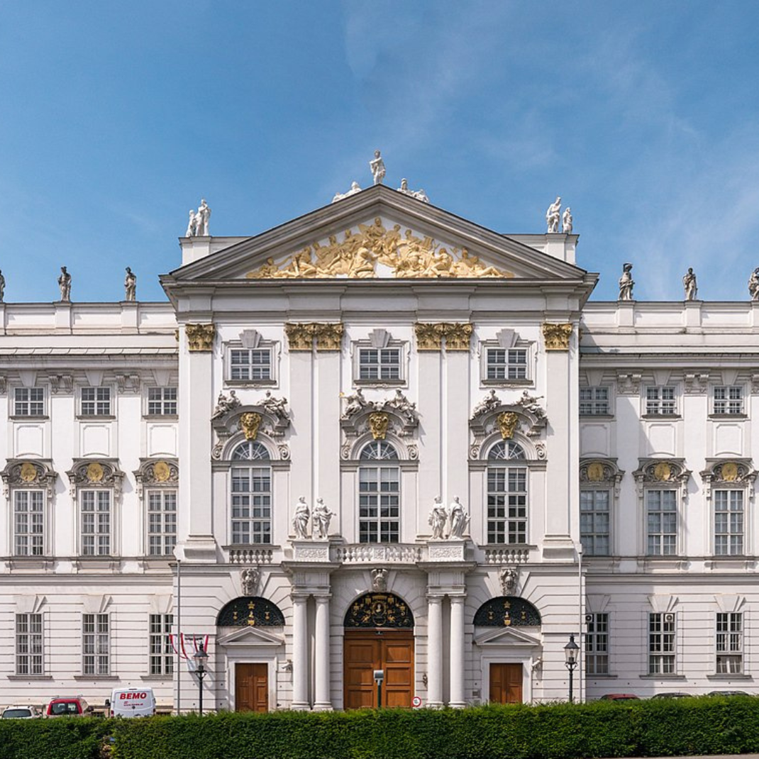 Министерство юстиции,дворец Траутсон( Justizministerium. Palais Trautson)  фото-музеумштрассе( Museumstrasse) Вена. Австрия