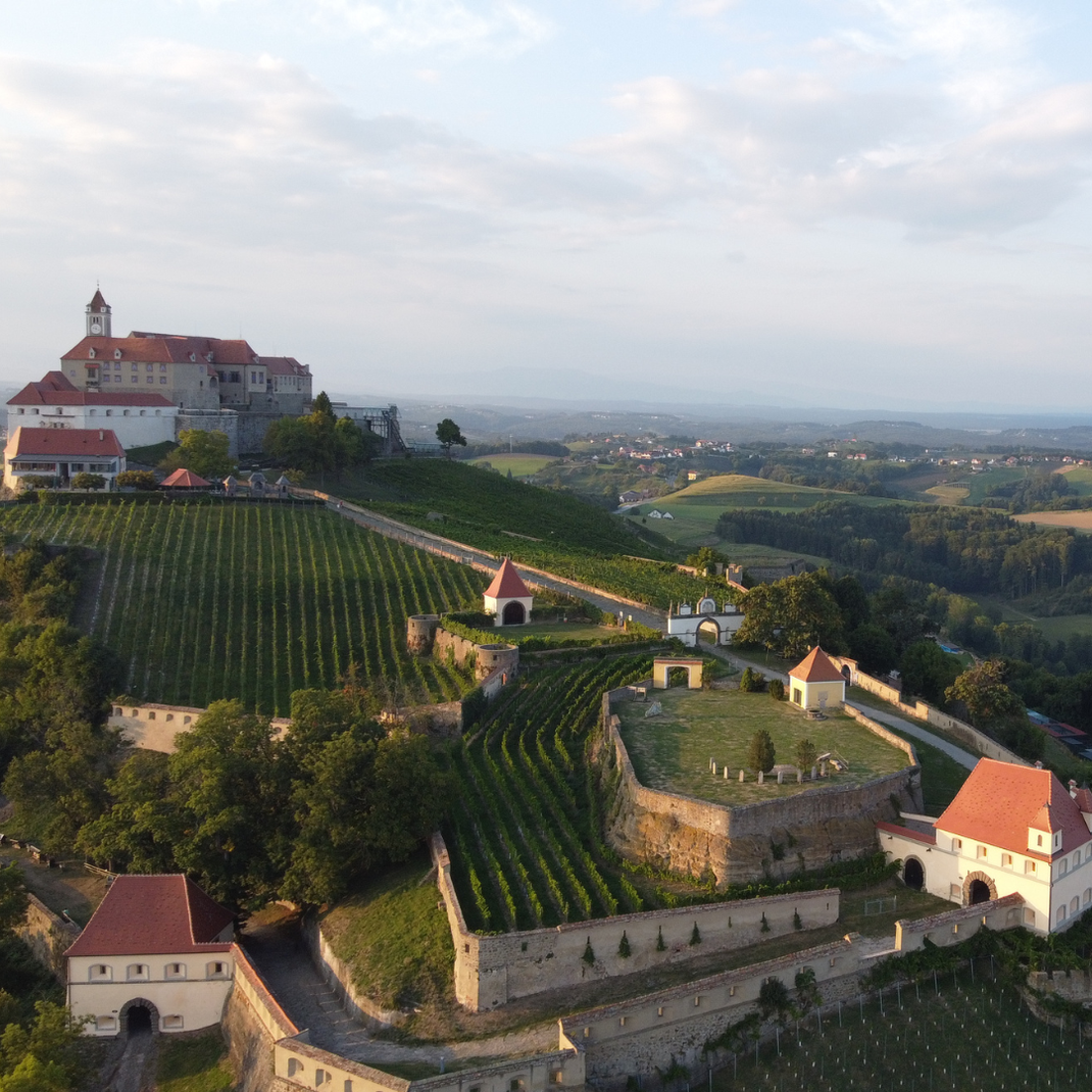   Фото Ригерсбург Штирия Австрия (Burg Riegersburg) Riegersburg. Steiermark 