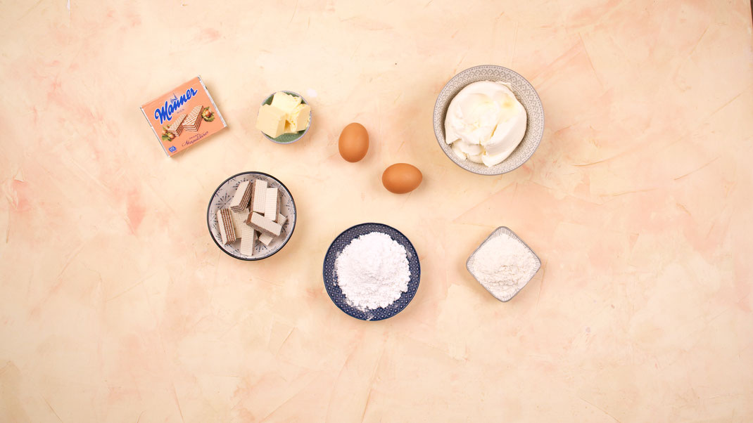 Ricotta Cheesecake mit Neapolitaner Schnitten Boden - Van ...