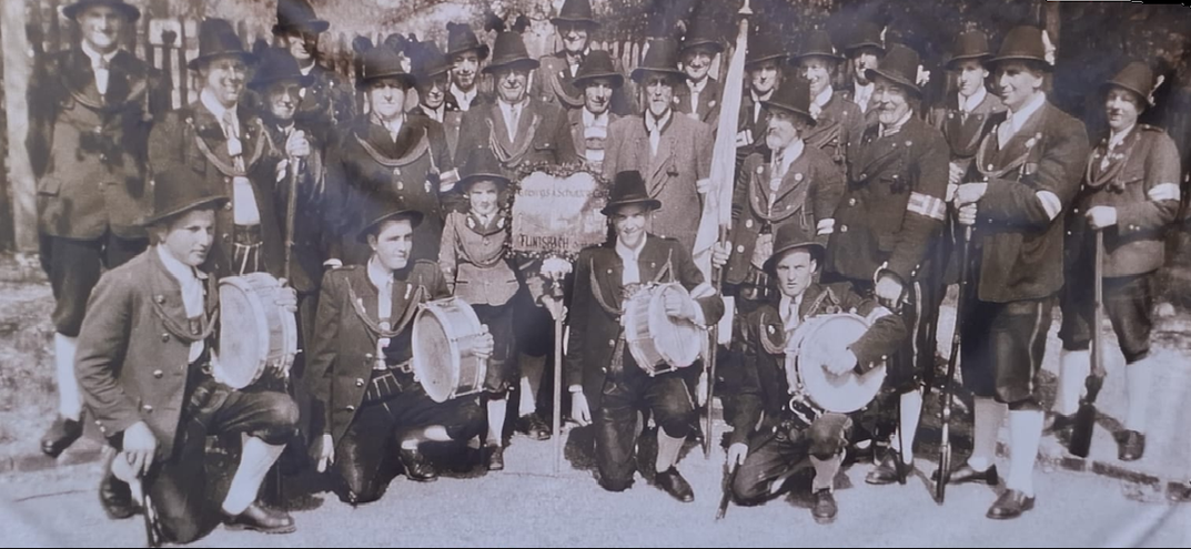 Die Kompanie 1954. Noch in der alten Montur 