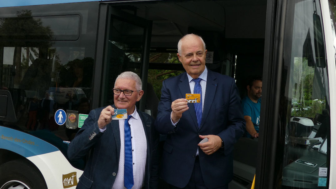 Gérard Lahellec, vice-président de la Région Bretagne en charge des Transports et Claude Renoult, président de Saint-Malo Agglomération lors de l'inauguration du réseau MAT et du système billettique malouin le 1er juin 2018.