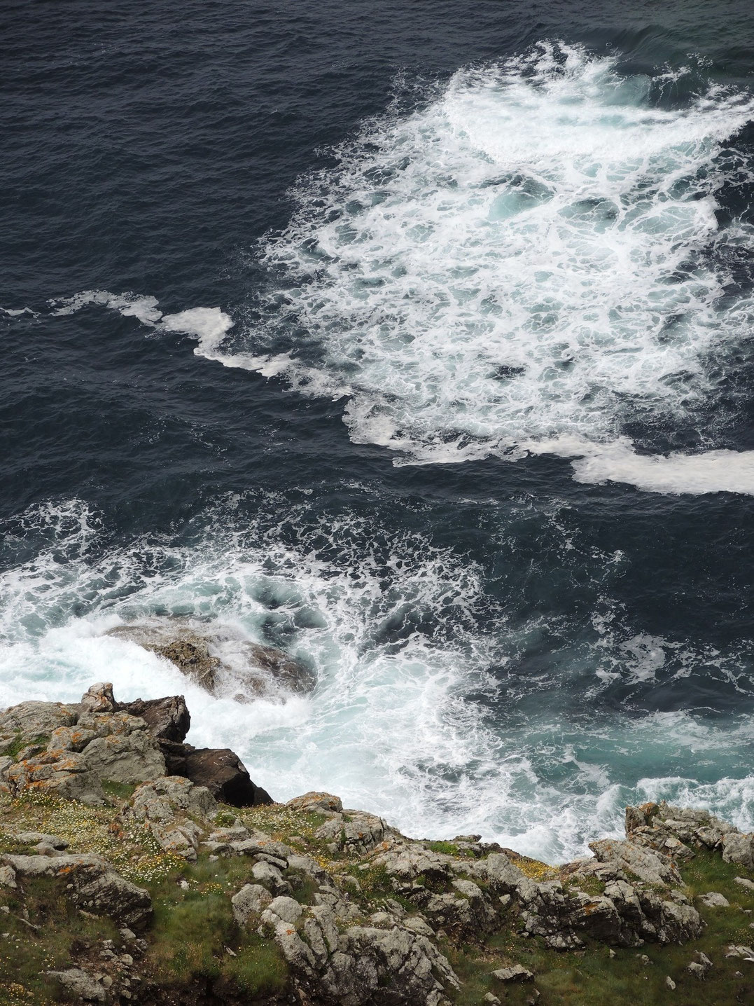 Finisterre liegt an der gefährliche Costa del Muerte.