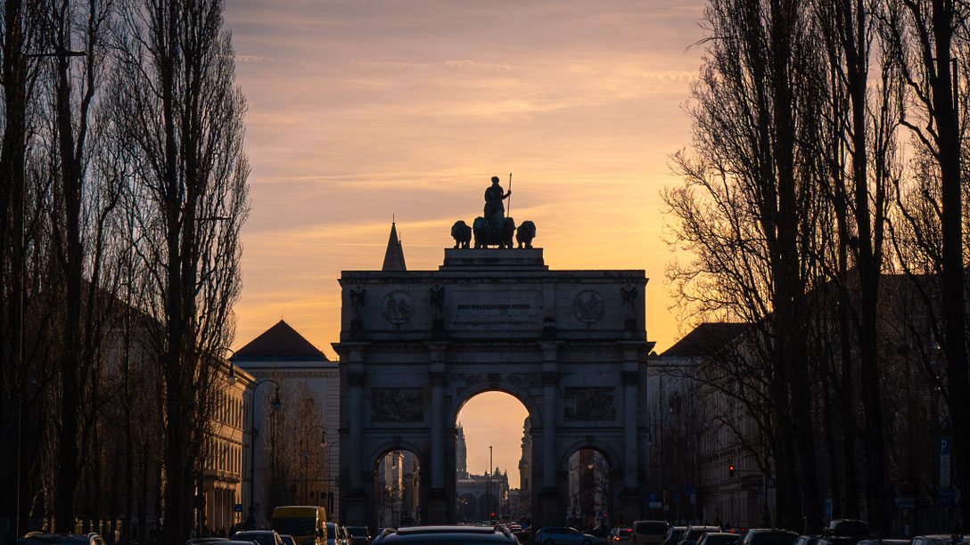03/53 Siegestor