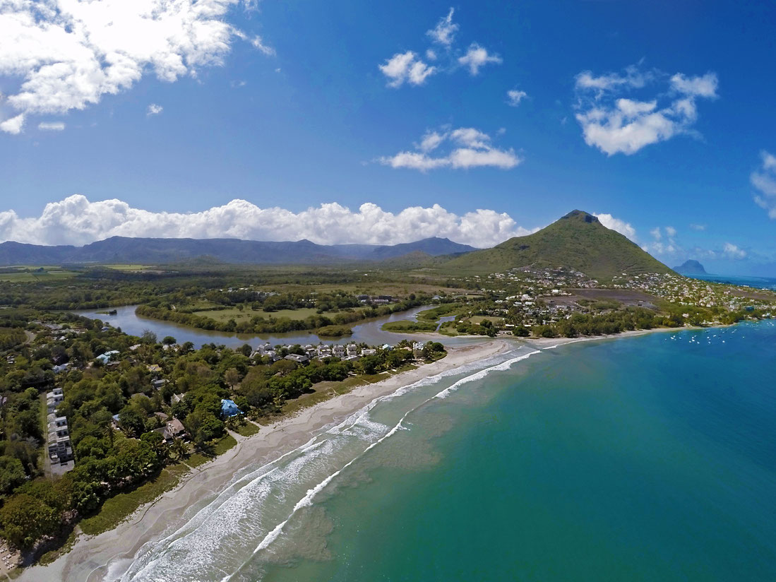 LA PLAGE DE TAMARIN - RES OCEAN'S LEGEND ILE MAURICE AGENCE IMMOBILIERE JINVESTY ILE MAURICE
