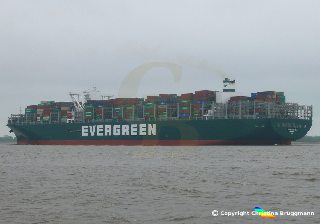 Die EVER GENTLY, Erstbesuch Hamburg, Elbe 01.05.2019
