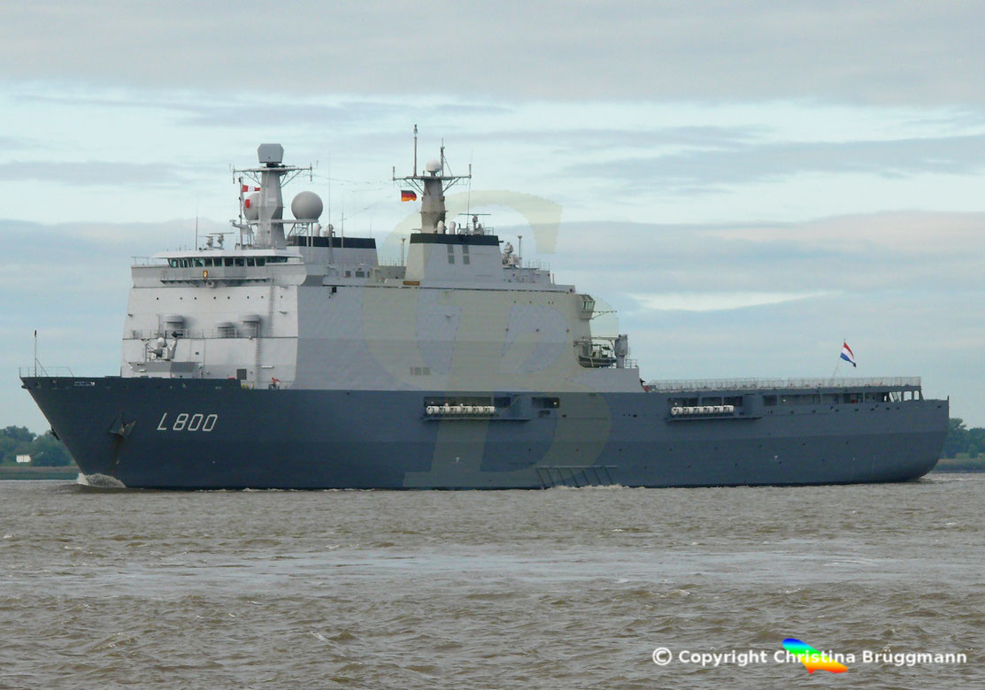 Die HNLMS ROTTERDAM (L800)