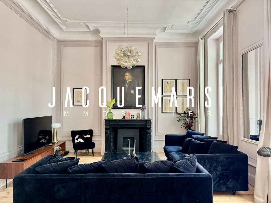 En Exclusivité - Lille Liberté - Très bel appartement rénové avec balcon et parking - 483.000 € HAI