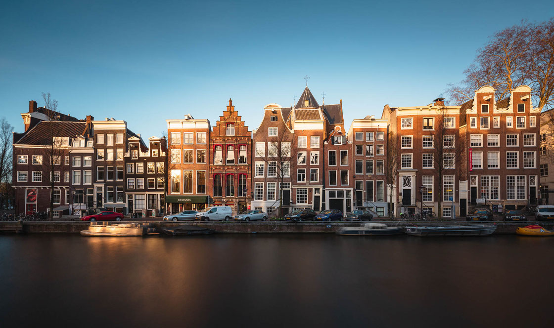 Die Herengracht in Amsterdam in der goldenen Stunde (Architekturfotografie)