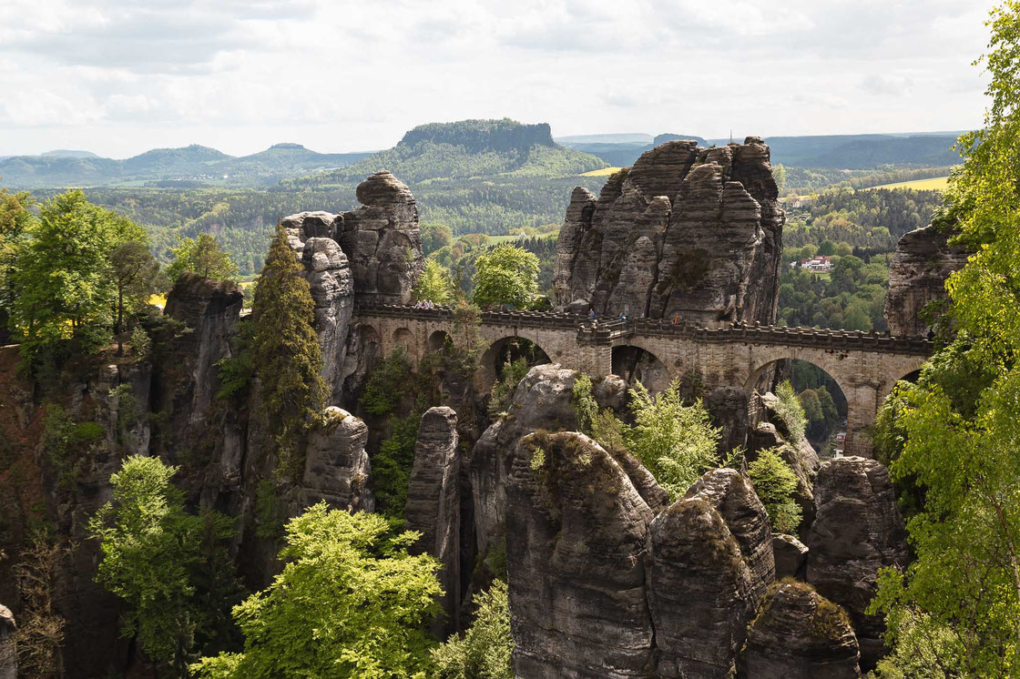 Basteibrücke in Lohmen in der Sächsischen Schweiz 