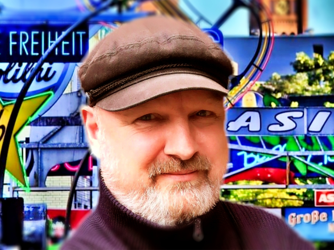 Kiez-Kapitän Touren auf der Reeperbahn – Beatles-Touren und Stadtführungen durch St. Pauli und Hamburg. Die Kiez-Kapitän Reeperbahn & Beatles Kieztour.