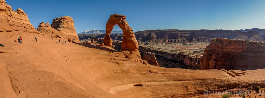 delicate,arch,parorama,trailhead,archesnationalpark,utah,usa,sightseeing,trekking,tipps,selbstfahrer,moab