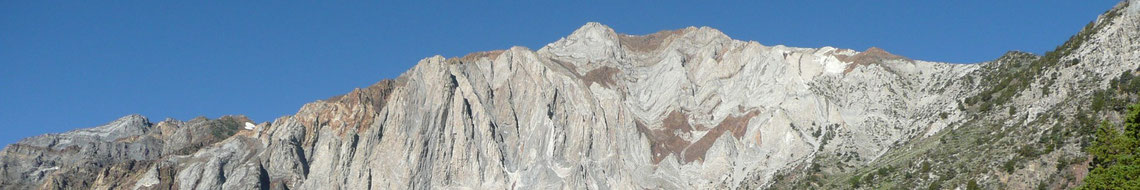 Metamorphe Gesteine in der Sierra Nevada, Mt. Laurel, Mammoth, CA