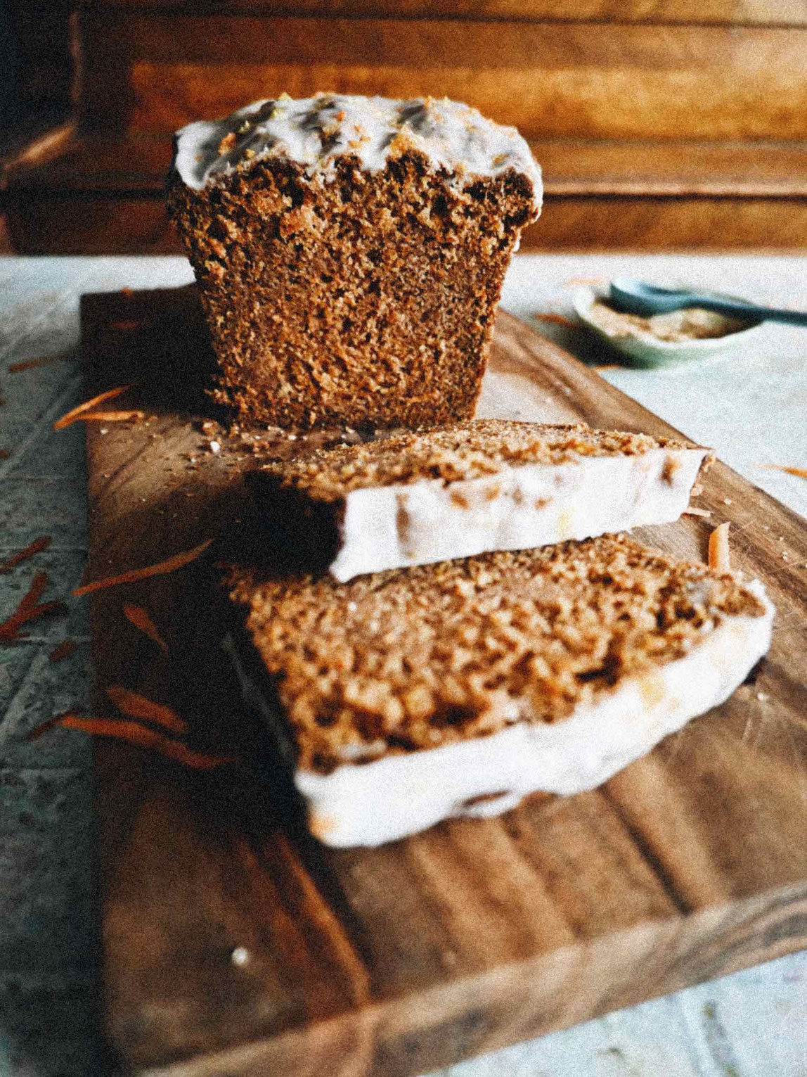 Möhrenkuchen im Kasten mit Zitronenglasur - KITCHEN WITH A VIEW