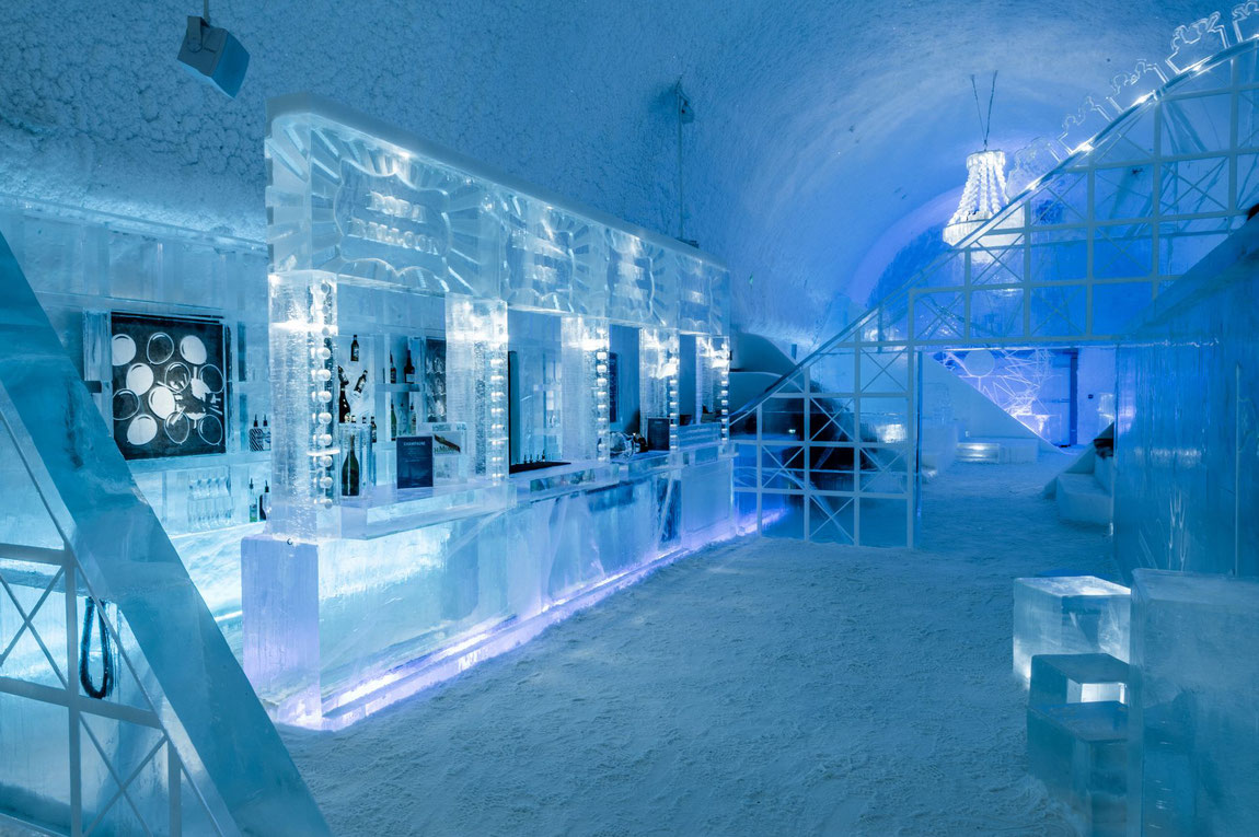 Icebar im Icehotel in Schweden