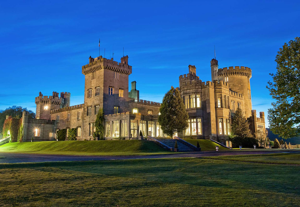 Außenansicht Dromoland Castle im Abendlicht