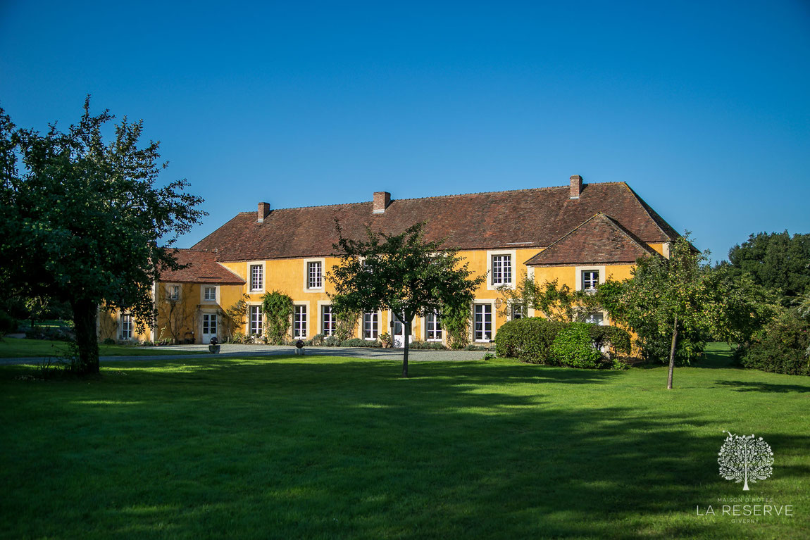 Aussenansicht des La Reserve B&B bei Giverny