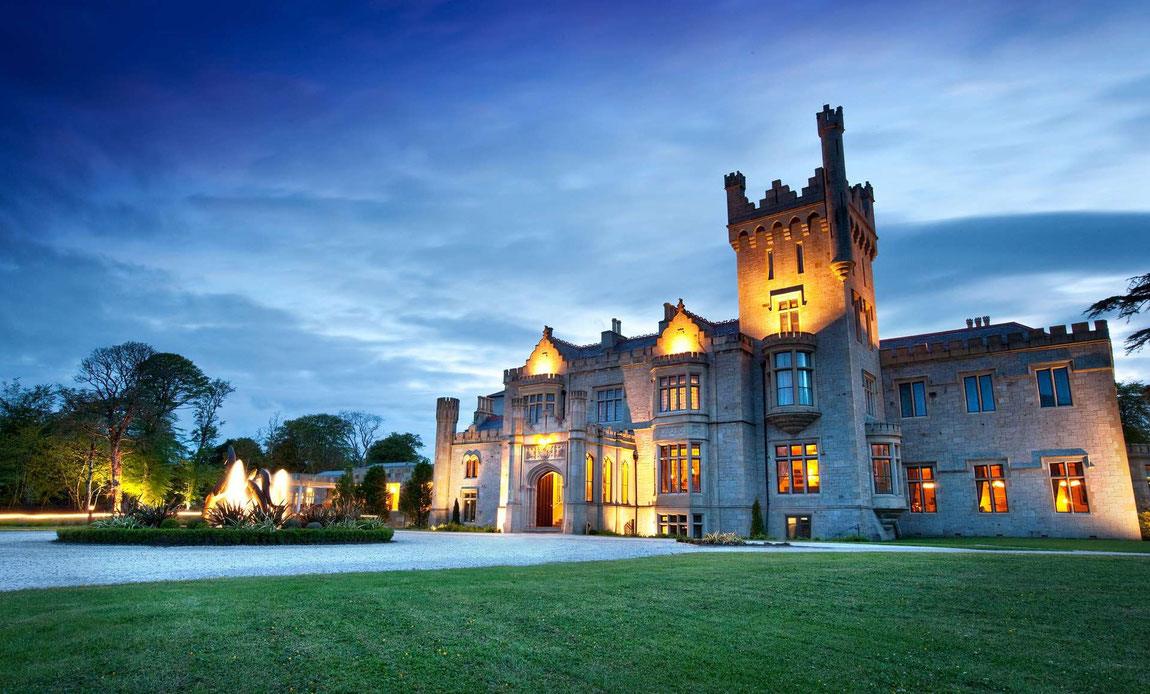 Außenansicht Lough Eske in Abendstimmung