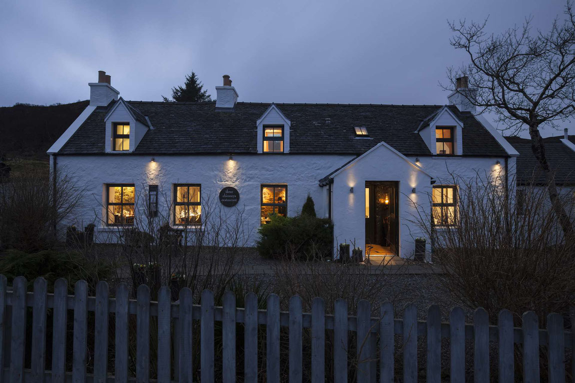 Three Chimneys am Abend