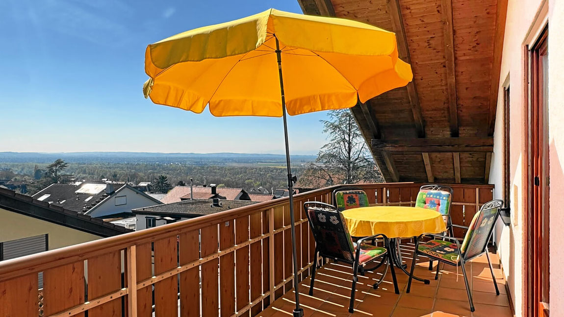 Balkon mit weiter Aussicht