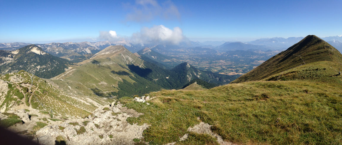 Vue sur le Plateau du Trièves et le Mont Aiguille