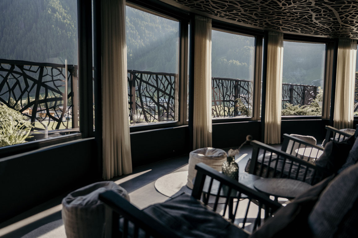 SILENA, your soulful hotel • Boutique wellness retreat in Vals, South Tyrol • Member of Mountain Hideaways • ©Marika Unterladstätter _fullwidth-story-splash