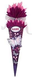 Handgemachte personalisierte Schultüte Schmetterlinge in Lila, Rosa, Pink und Silber mit Glimmerpapier und Namensschild zur Einschulung