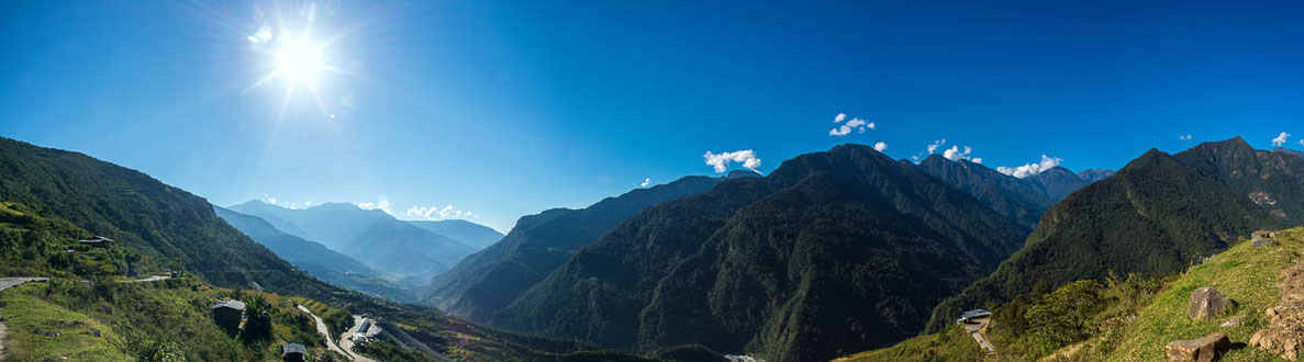 Reise von Ostbhutan nach Westbhutan - Manas Nationalpark - Trongsa - Punakha - Thimphu-Paro