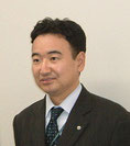 　Kimikazu Ito