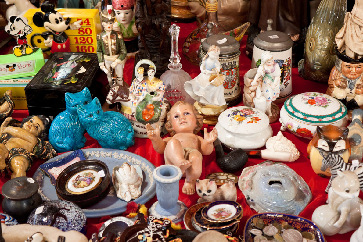 Best Flea Markets in Europe - Feira da ladra flea market - Copyright Anastasia Petrova - European Best Destinations