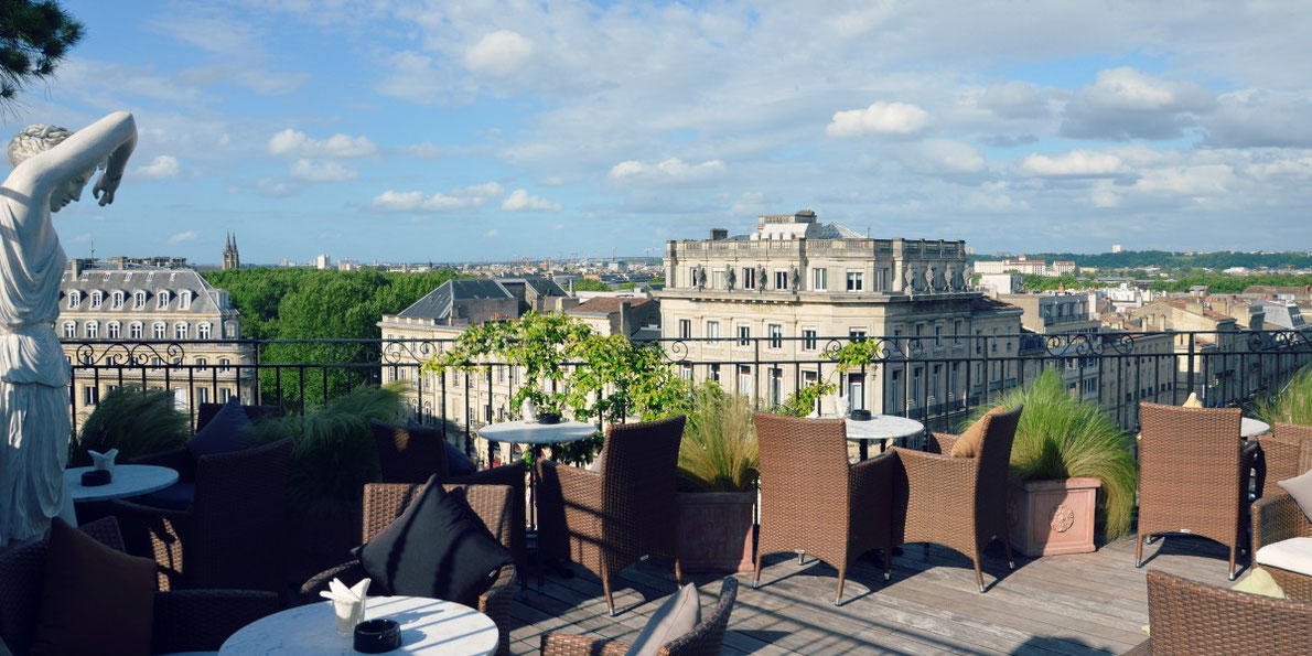 Grand-Hotel-Bordeaux-Terrace-bar