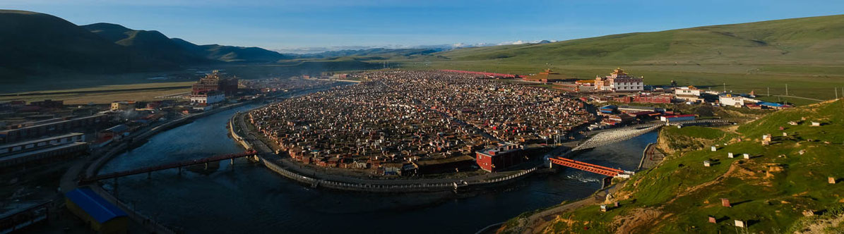 Klosterstadt Yarchen Gar in Amdo in Osttibet