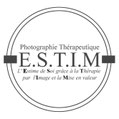 Logo ESTIM  (l'Estime de Soi grâce à la Thérapie par l'Image et la Mise en valeur)