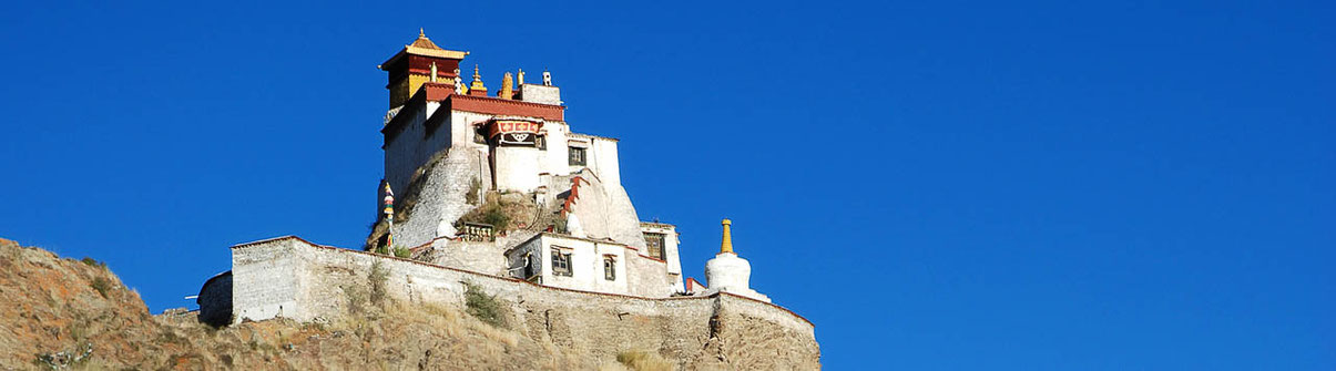 Reise zum Tempelberg Yumbulhakhang in Tibet