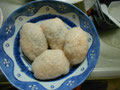 道明寺粉蒸かし あんをくるんだ