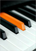 AD-RADIO gehört gesendet - Audiodienstleistung - Hannover -  Klavier mit Oranger Taste
