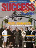 Le magazine américain Success (Succès) avec Paul Zane Plzer en couverture au centre