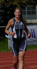 Nicole von Döllen beim Zieleinlauf.