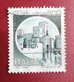1980 ITALIE -  Château Scaligero Sirmione dessiné par Arghittu Pietro Nicolo (1946) - YT 1452 - MiICHEL1720II - SCOTT1427 - SG1671