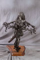 Against the tide - Size (cm): 91x68x72 - metal sculpture