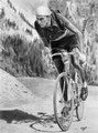Fausto Coppi vainqueur de l'étape du Tour de France au Col de l'Izoard, le 25 juillet 1951. Dessin au crayon noir 29x39 cm