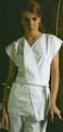 7000/KG: Kimono mod. Giappone con collo rovesciato senza maniche e fascia in vita poliestere