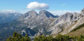 Beim Abstieg zum Admonter Haus wurde ich jedenfalls mit einem tollen Foto auf die beiden wie Zwillinge wirkenden Gr. Pyhrgas u. Scheiblingstein belohnt! Belohnt??? … wurden wir aber auch noch auf der Hütte! Unser Geheimnis! Lg. Margit & Wizi